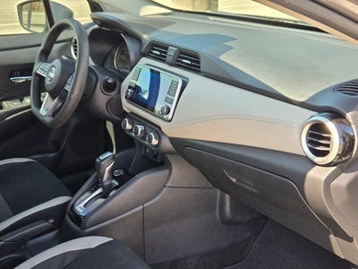 2020 Nissan Versa SV CVT