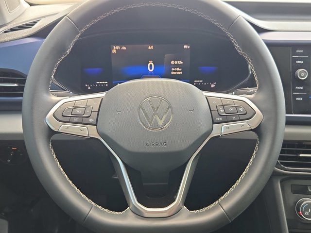 2022 Volkswagen Taos Base