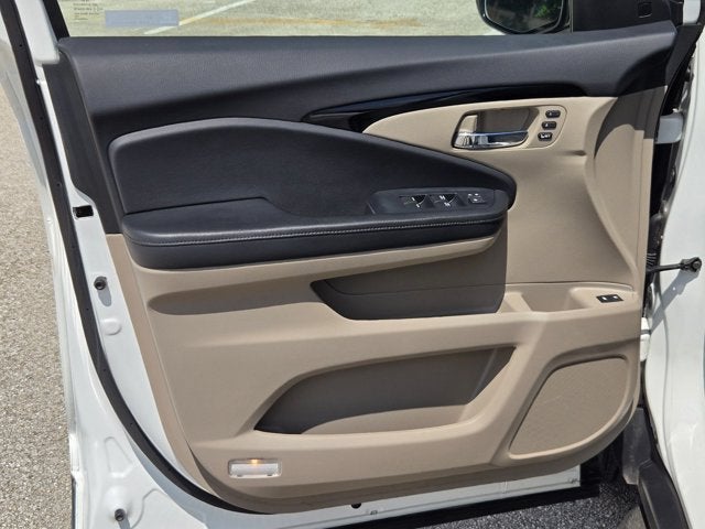 2020 Honda Pilot Touring 8-Passenger AWD