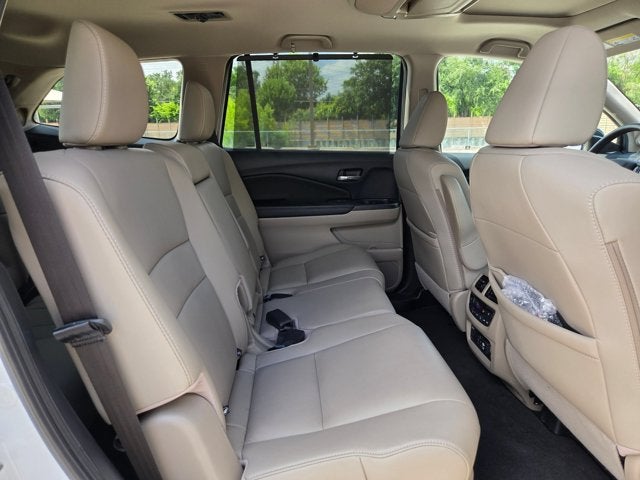 2020 Honda Pilot Touring 8-Passenger AWD