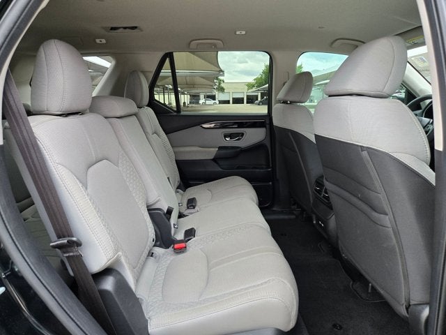 2023 Honda Pilot LX 2WD