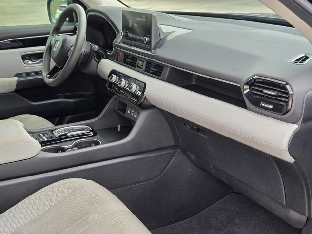 2023 Honda Pilot LX 2WD