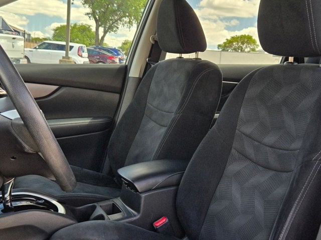 2016 Nissan Rogue FWD 4dr S
