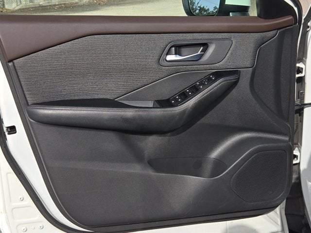 2022 Nissan Rogue FWD SV