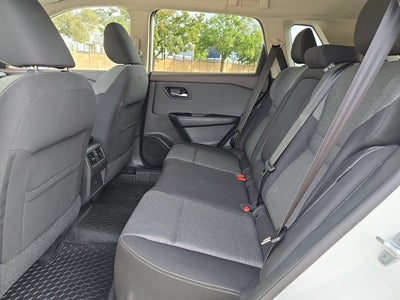 2022 Nissan Rogue FWD SV