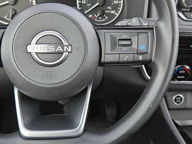 2022 Nissan Rogue FWD SV
