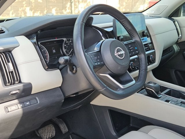2022 Nissan Pathfinder SL 2WD