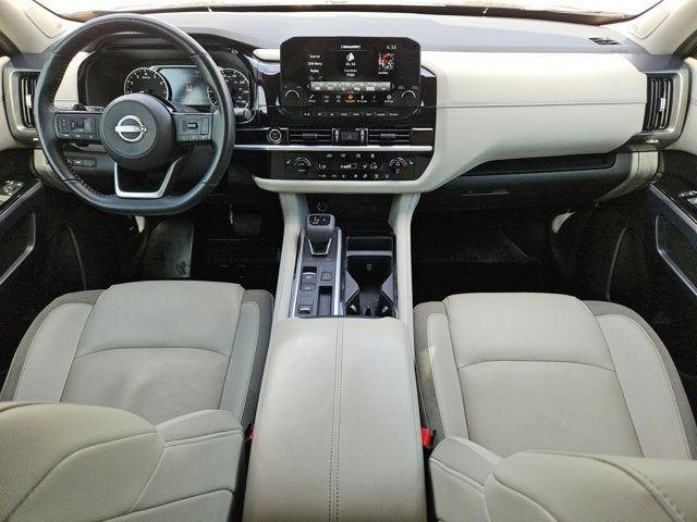 2022 Nissan Pathfinder SL 2WD