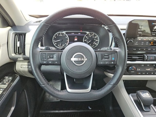 2022 Nissan Pathfinder SL 2WD