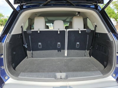 2022 Nissan Pathfinder SL 2WD