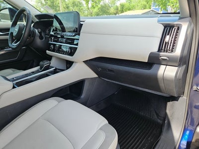 2022 Nissan Pathfinder SL 2WD