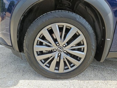 2022 Nissan Pathfinder SL 2WD