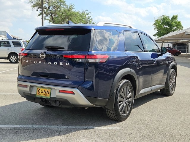 2022 Nissan Pathfinder SL 2WD