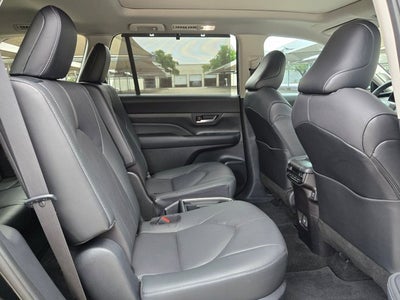 2025 Toyota Grand Highlander Platinum AWD