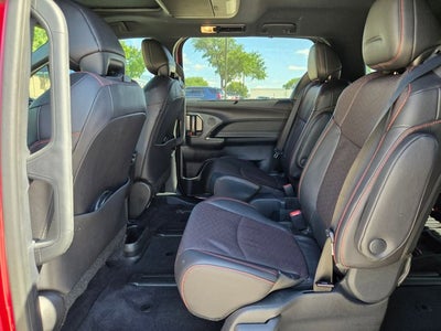 2025 Toyota Sienna XSE FWD 7-Passenger