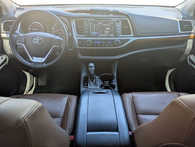 2018 Toyota Highlander Base