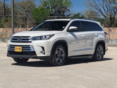 2018 Toyota Highlander Base