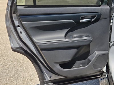 2025 Toyota Highlander Base