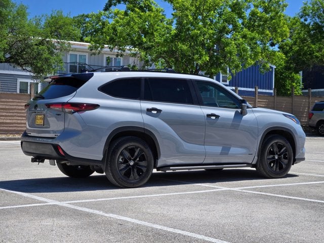 2025 Toyota Highlander Base