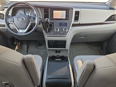 2020 Toyota Sienna Base