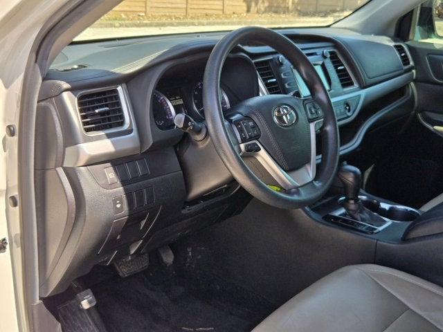 2019 Toyota Highlander LE I4 FWD