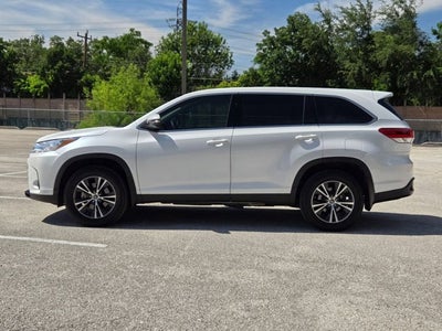2019 Toyota Highlander LE I4 FWD