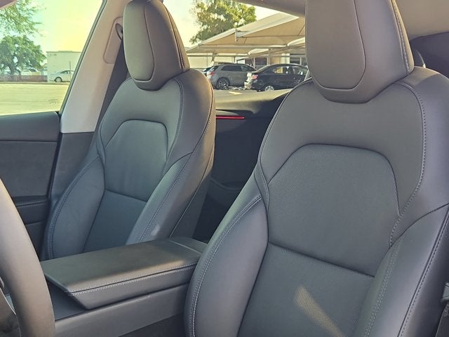 2026 Tesla Model Y Base