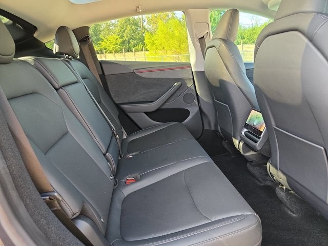 2026 Tesla Model Y Base