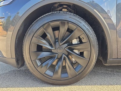 2026 Tesla Model Y Base