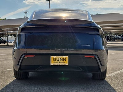 2026 Tesla Model Y Base