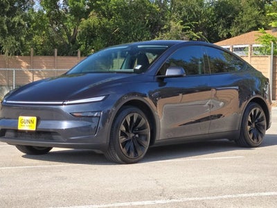 2026 Tesla Model Y Base