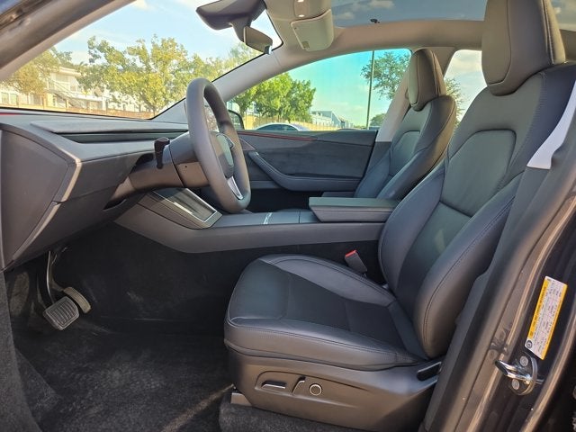 2026 Tesla Model Y Base