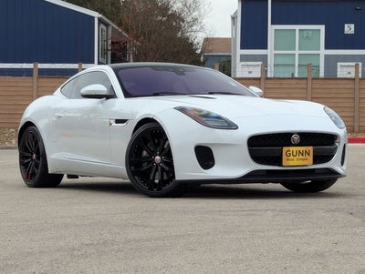 2019 Jaguar F-TYPE P300