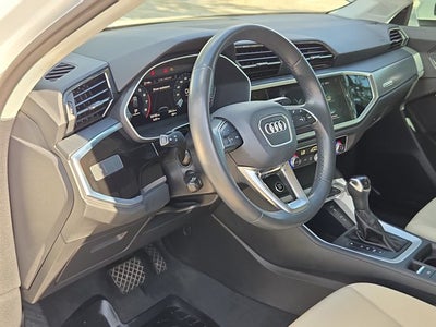 2022 Audi Q3 Premium 40 TFSI quattro