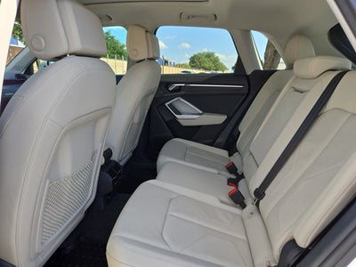 2022 Audi Q3 Premium 40 TFSI quattro