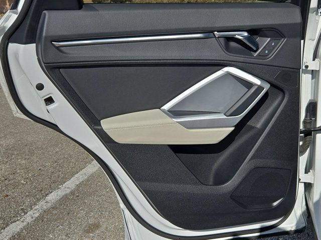 2022 Audi Q3 Premium 40 TFSI quattro