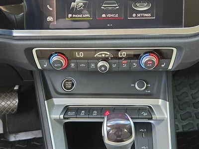 2022 Audi Q3 Premium 40 TFSI quattro