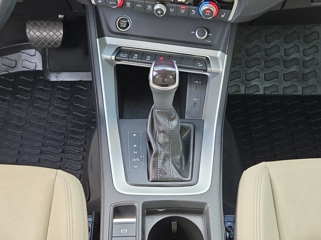 2022 Audi Q3 Premium 40 TFSI quattro