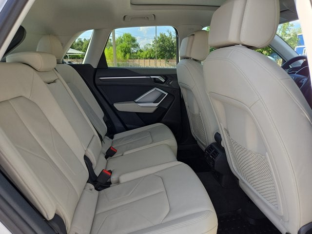 2022 Audi Q3 Premium 40 TFSI quattro
