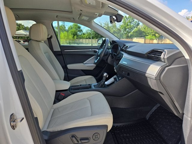 2022 Audi Q3 Premium 40 TFSI quattro