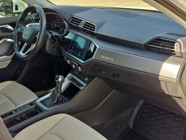 2022 Audi Q3 Premium 40 TFSI quattro