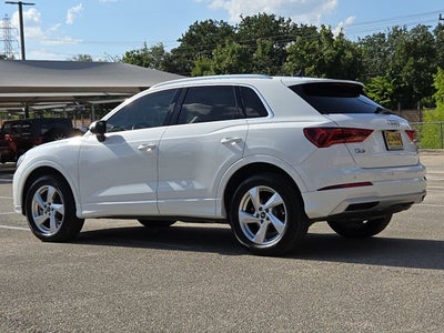 2022 Audi Q3 Premium 40 TFSI quattro