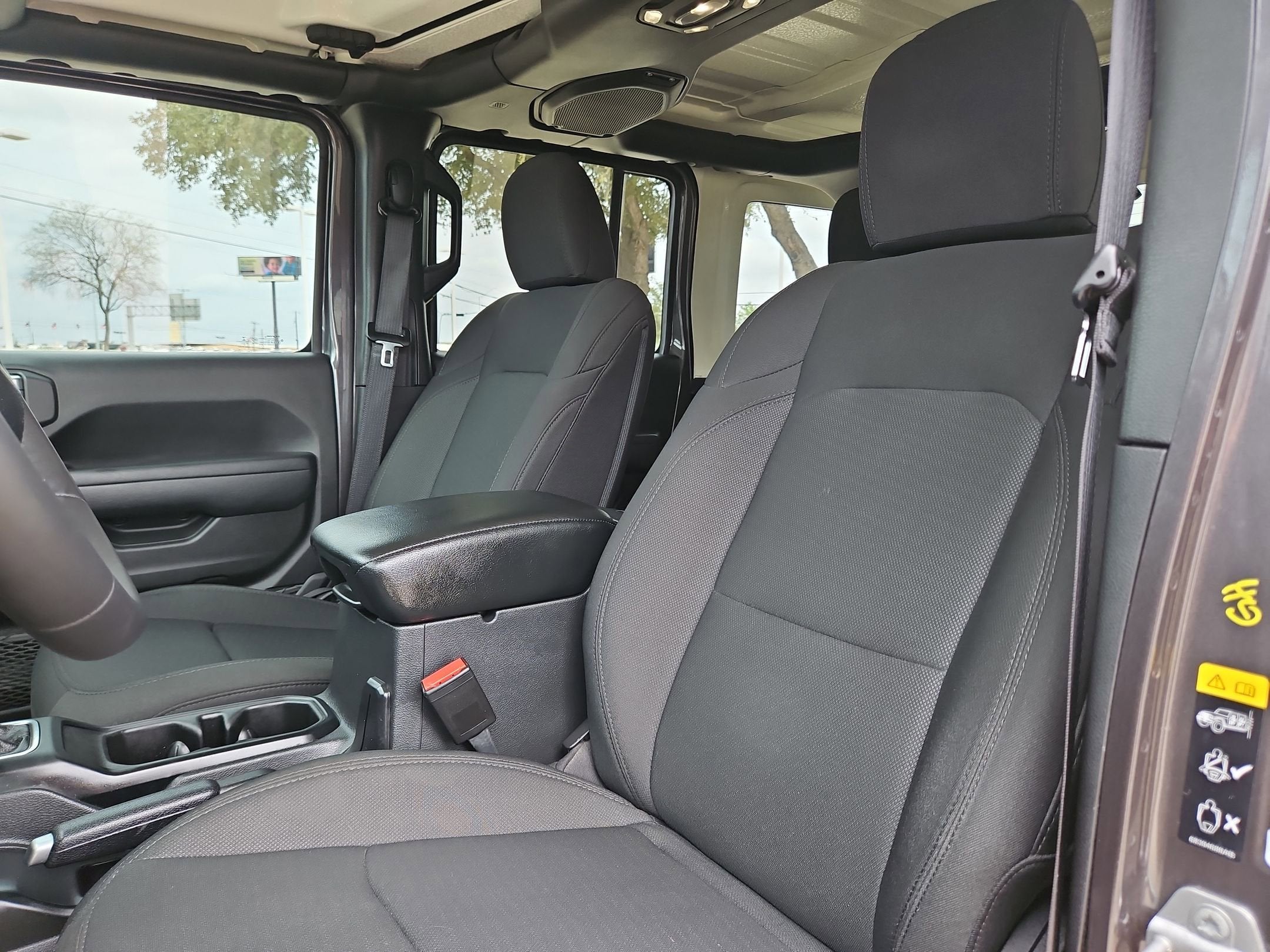 2021 Jeep WRANGLER SPORT