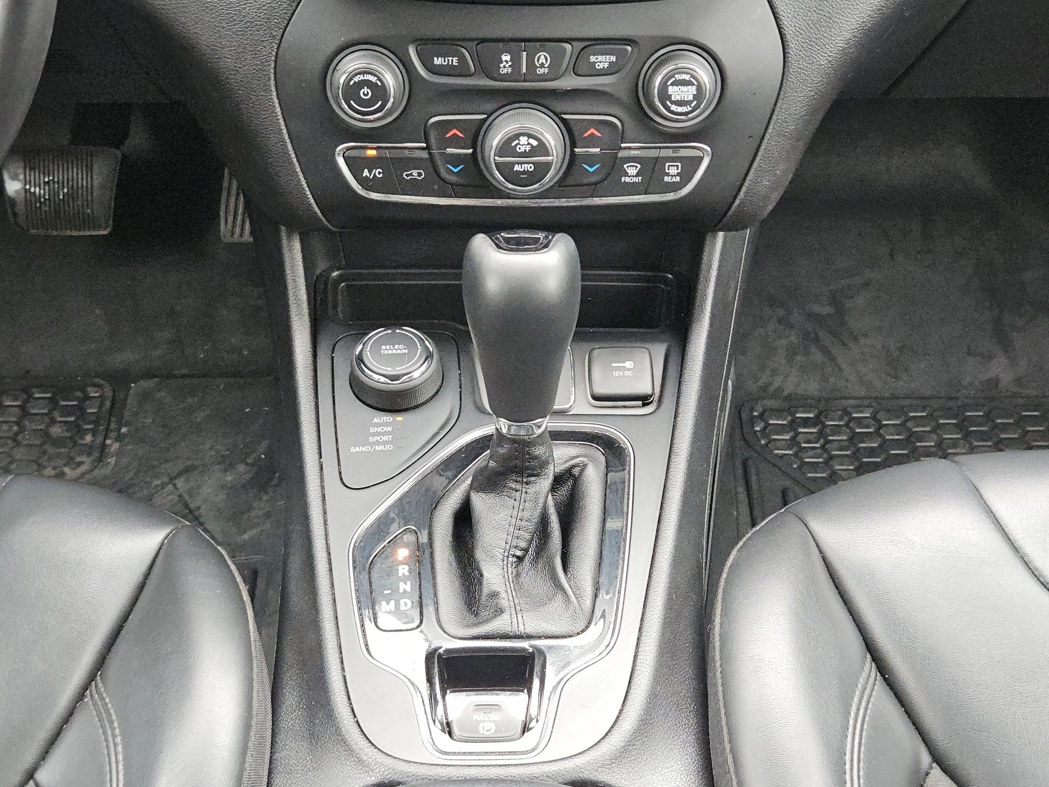 2020 Jeep CHEROKEE ALTITUDE