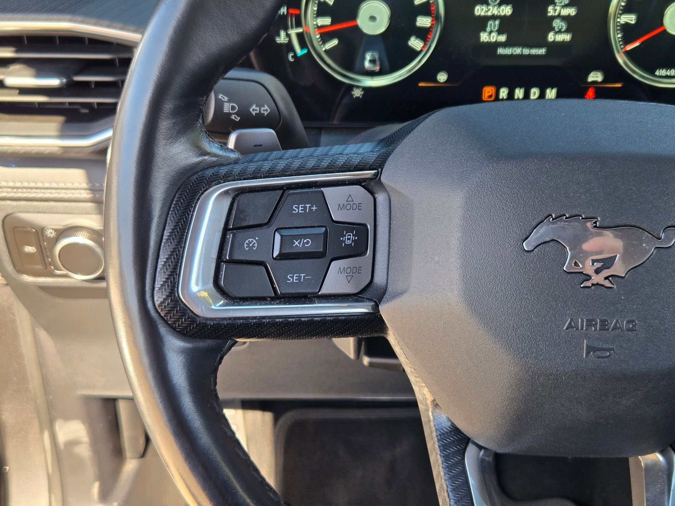 2024 Ford MUSTANG GT PREMIUM