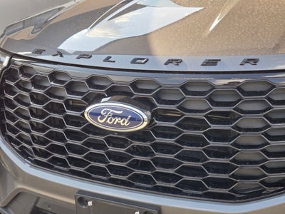 2025 Ford EXPLORER ST LINE