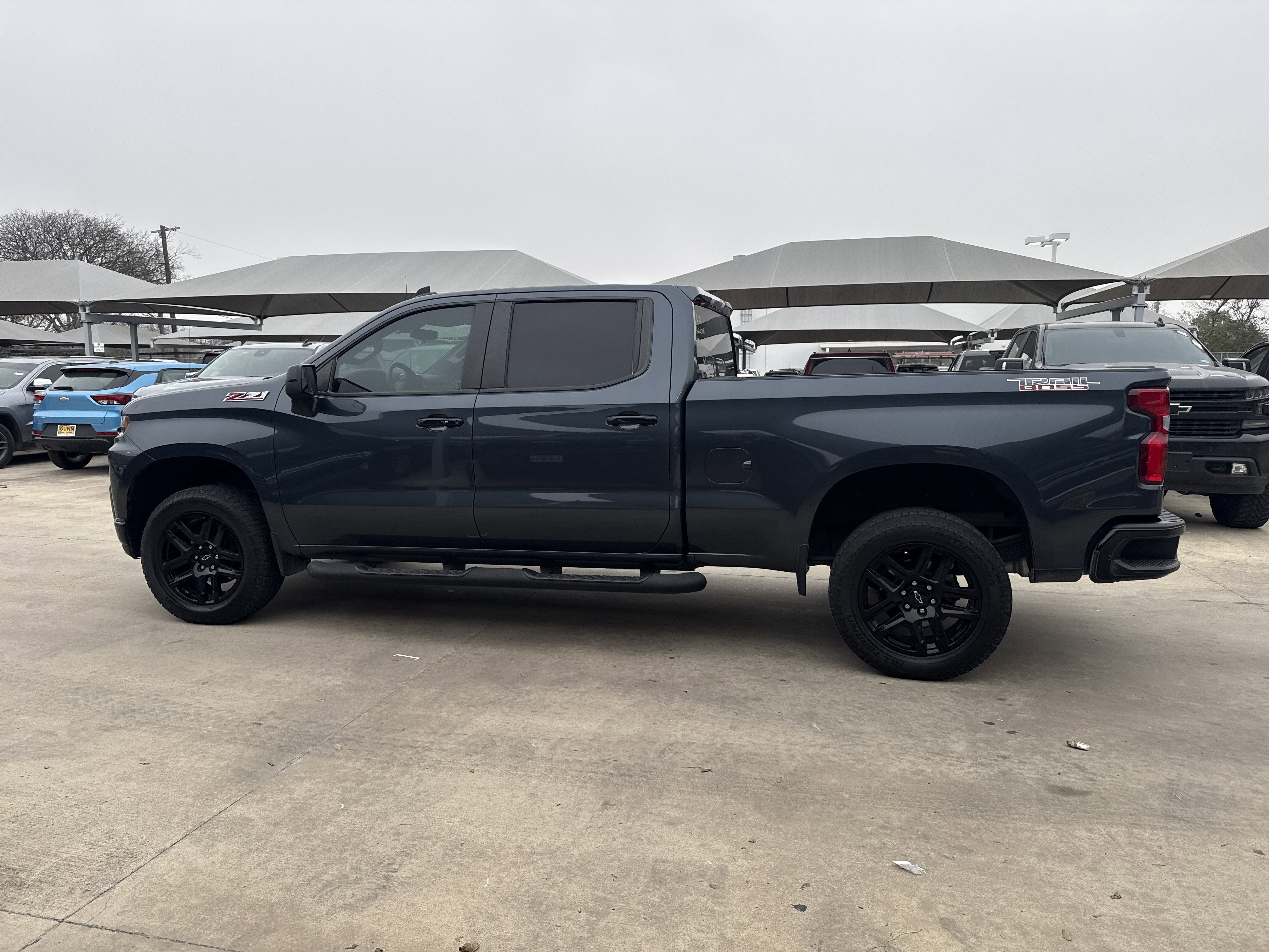 2021 Chevrolet SILVERADO 1500 LT
