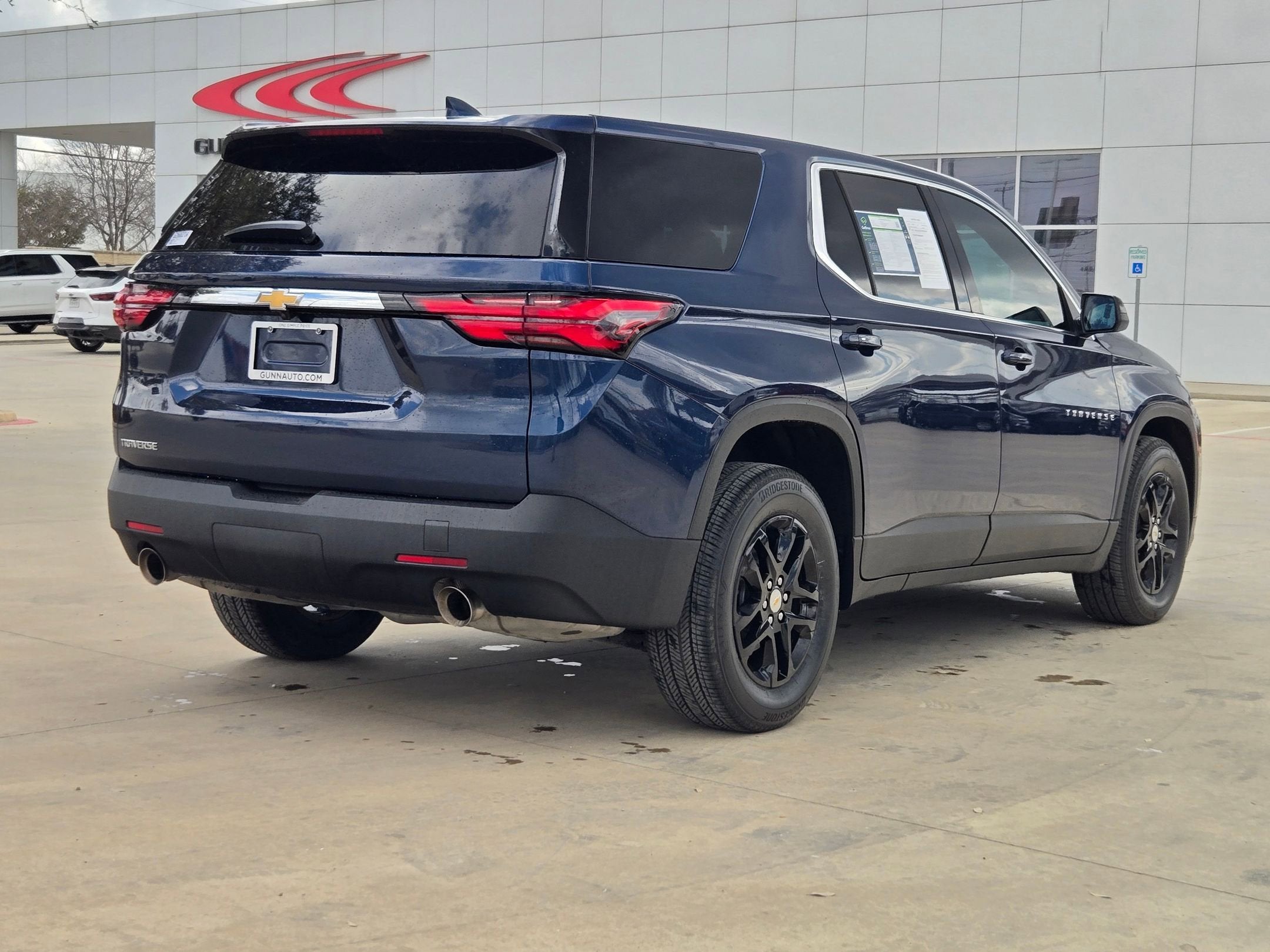 2022 Chevrolet TRAVERSE LS