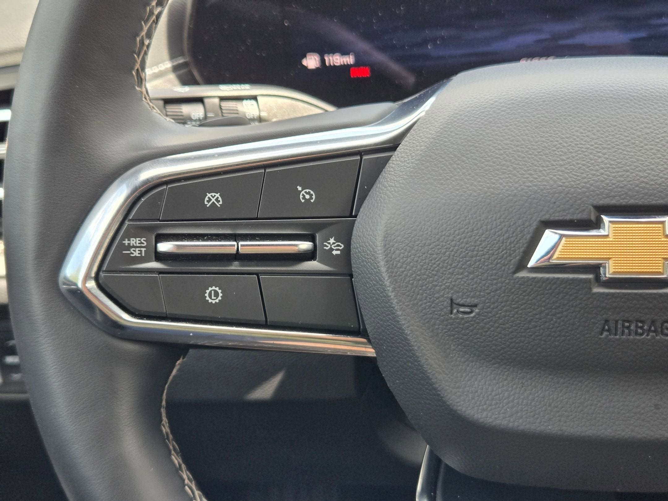 2025 Chevrolet TRAVERSE LT LT