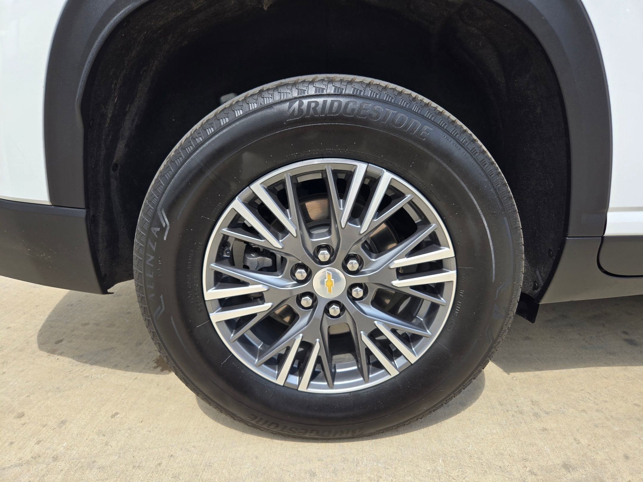2025 Chevrolet TRAVERSE LT LT